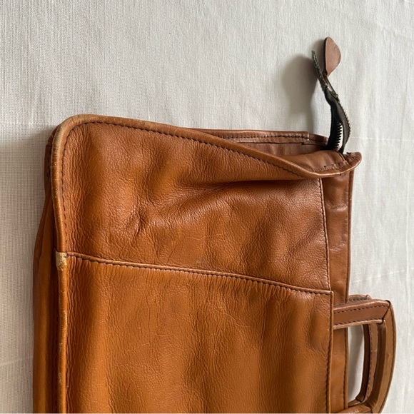Vintage Classic Tan Leather Briefcase - Picture 7 of 11